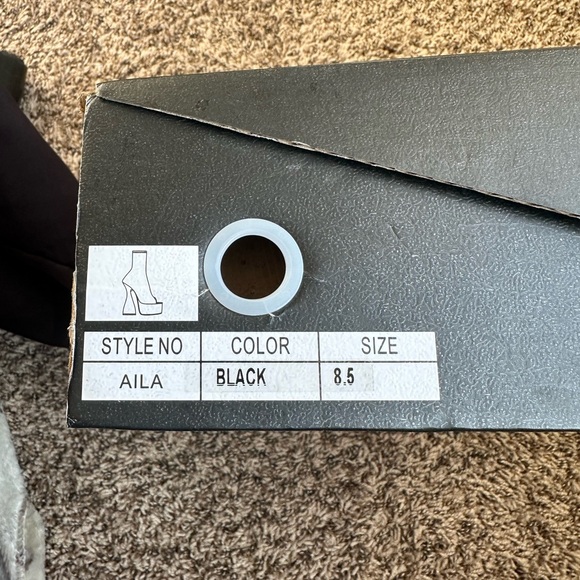 Somewhere To Be Booties - Black - Picture 9 of 9